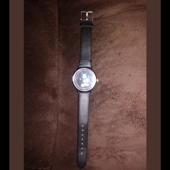 Other - Mickey mouse watch